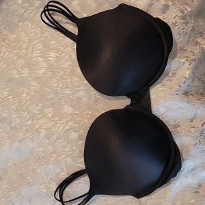 Victoria's Secret black bra 36DD